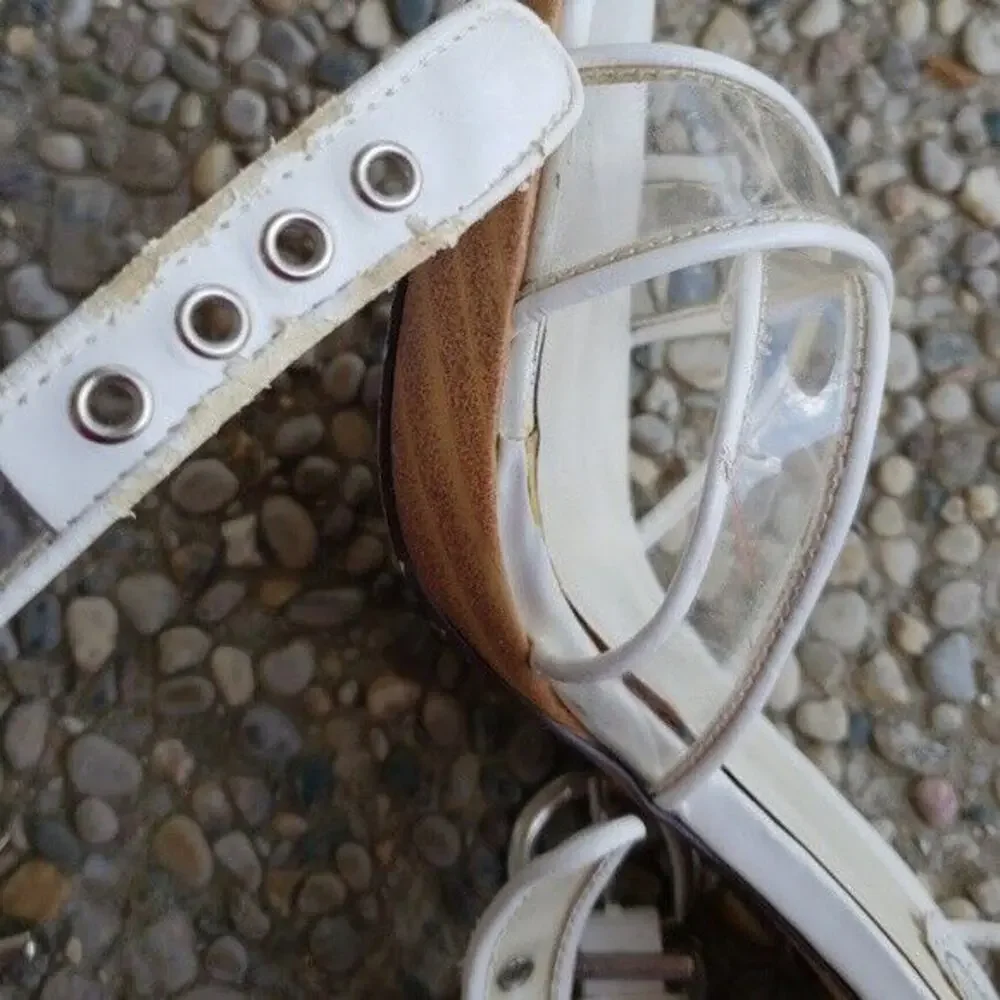 White Heels **REPAIR NEEDED** - UK Size 4/US Size 6